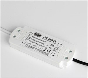 12V स्लिम एलईडी ड्राइवर